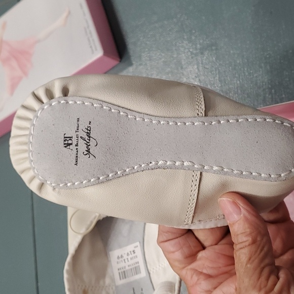 Ballet shoes, two pairs of new in box. Both size 11.5. By Spotlight. Off whi… - Picture 5 of 8